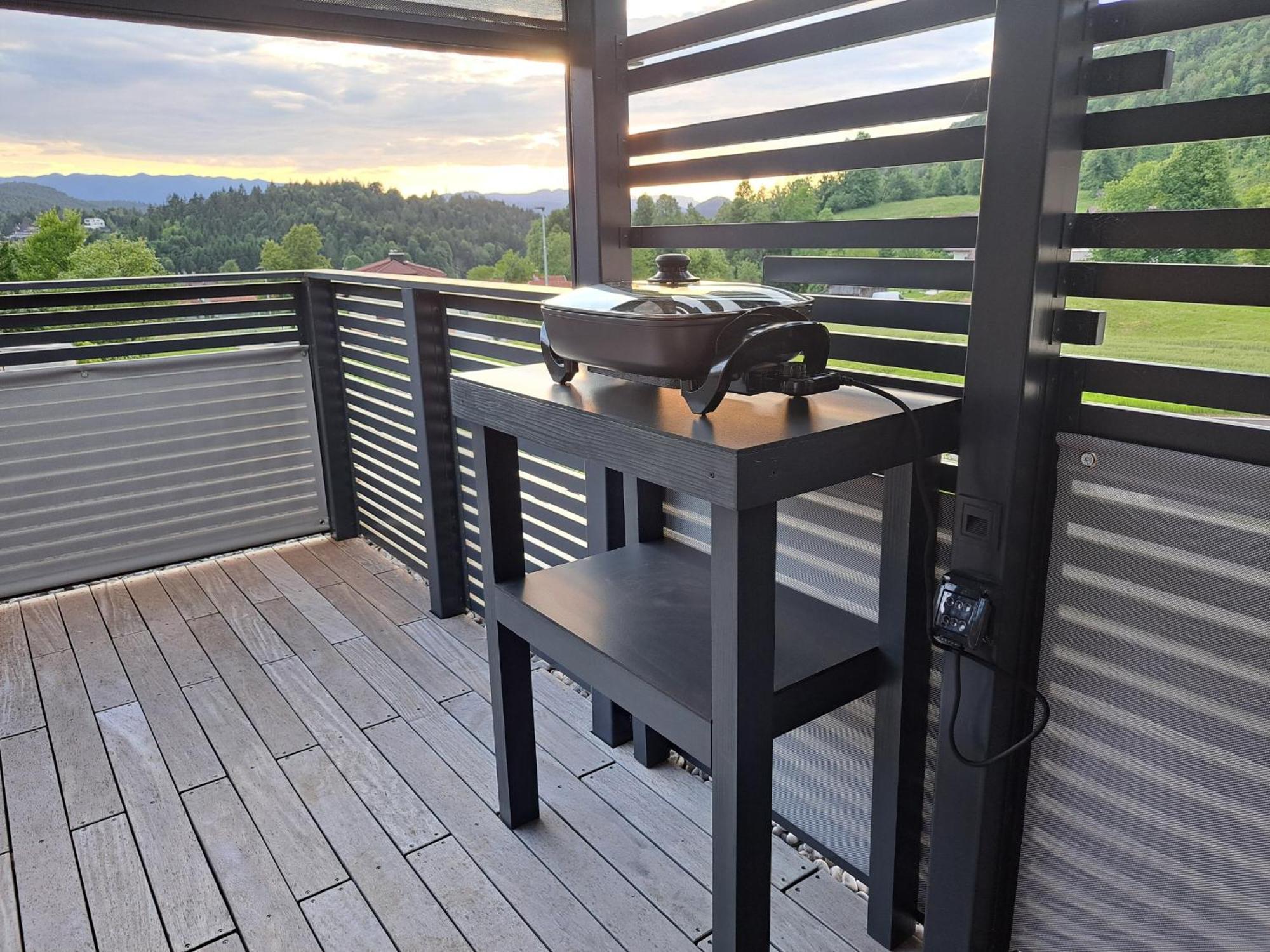 S&B'S Retreat Apartman Godovic Kültér fotó