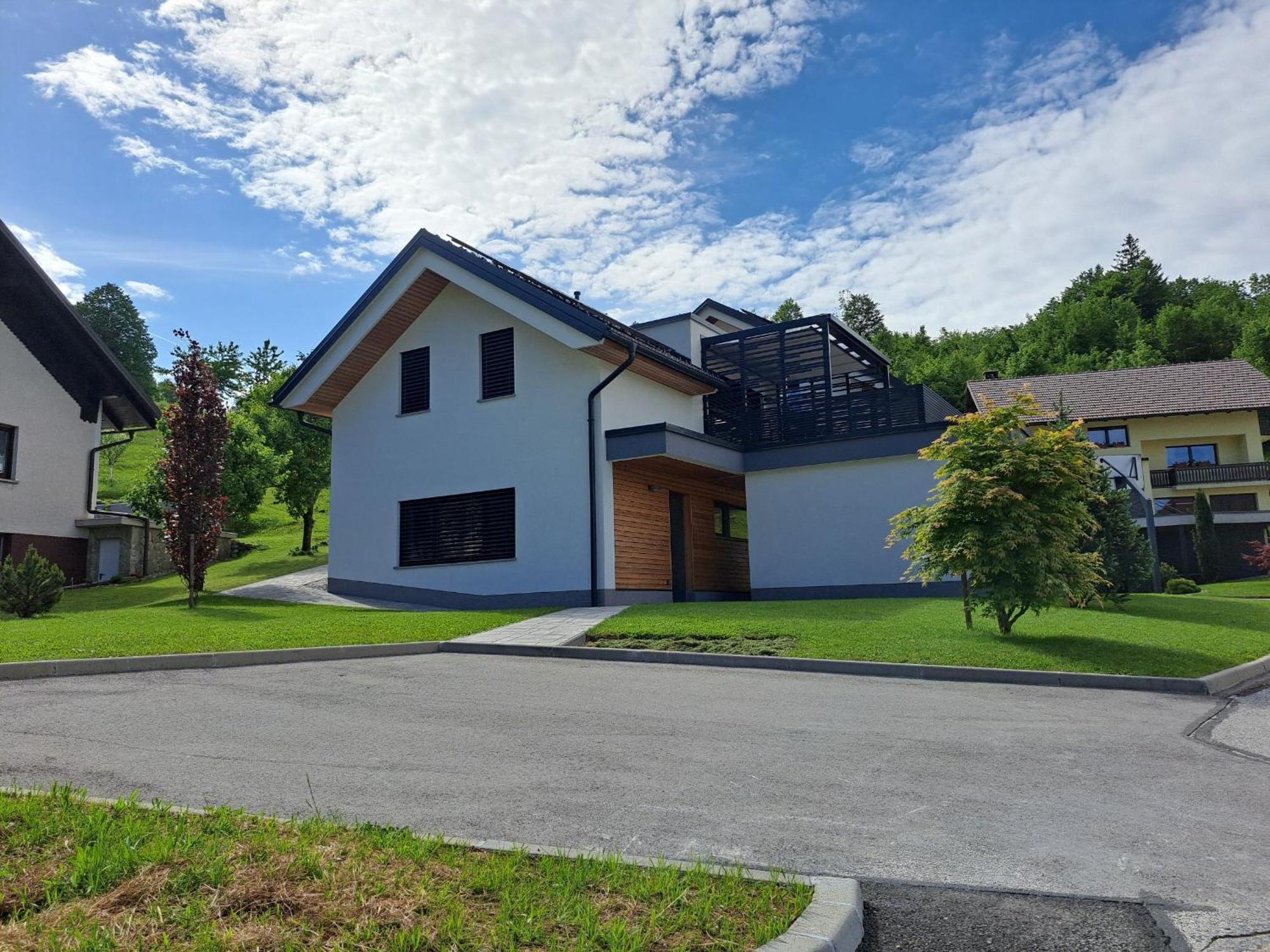 S&B'S Retreat Apartman Godovic Kültér fotó