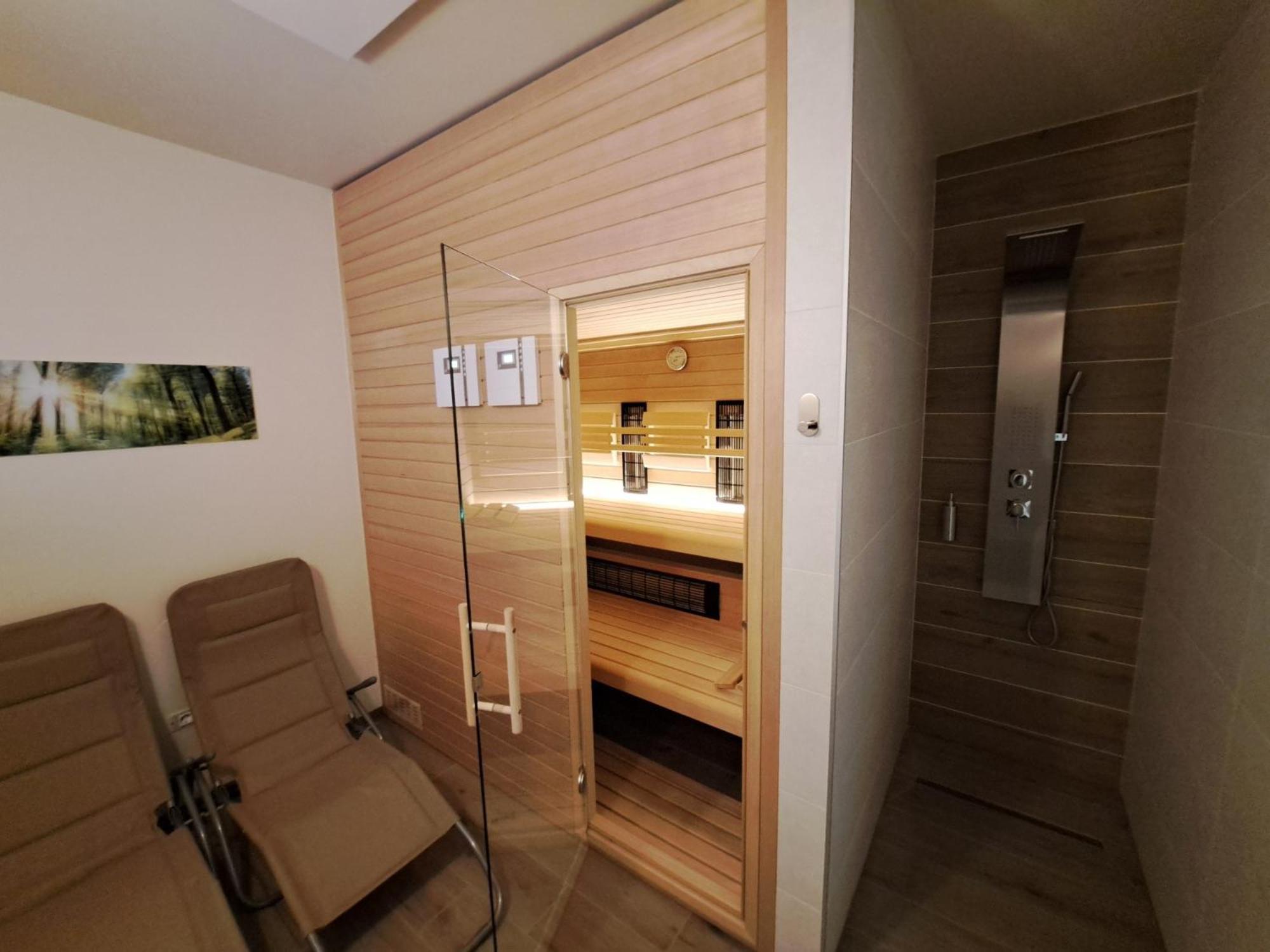 S&B'S Retreat Apartman Godovic Kültér fotó